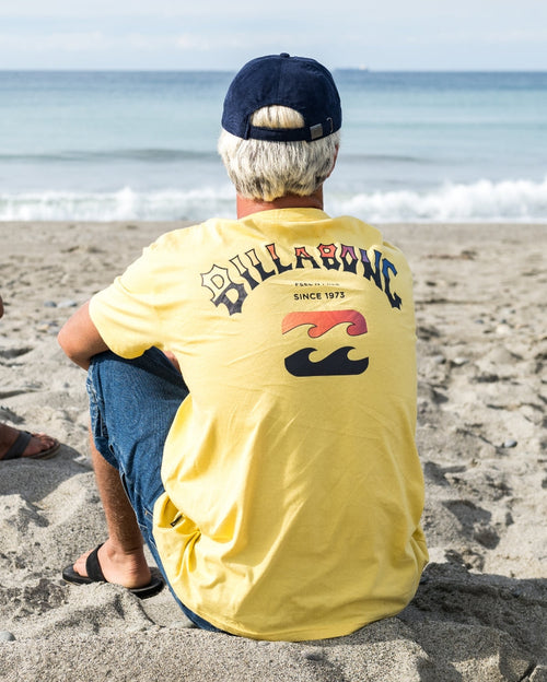 Arch Fade Premium Short Sleeve T-Shirt - Dust Yellow